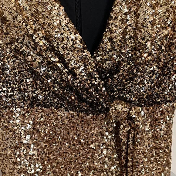 Badgley Mischka Gold Sequin Ombre Cocktail Dress | Size 6 - Picture 7 of 8